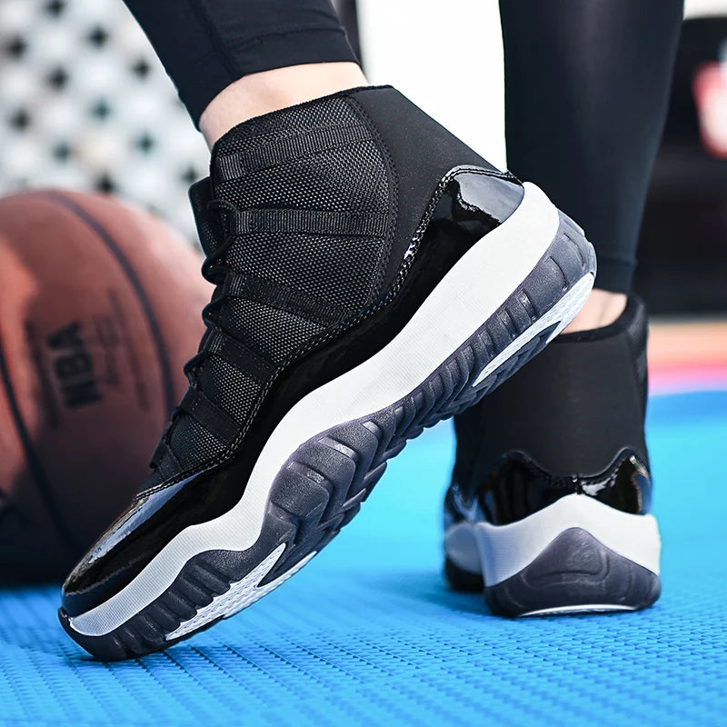 New men's high top basketball shoes, Oversized road running shoes, Outdoor sports hiking shoes, Anti slip safety shoes